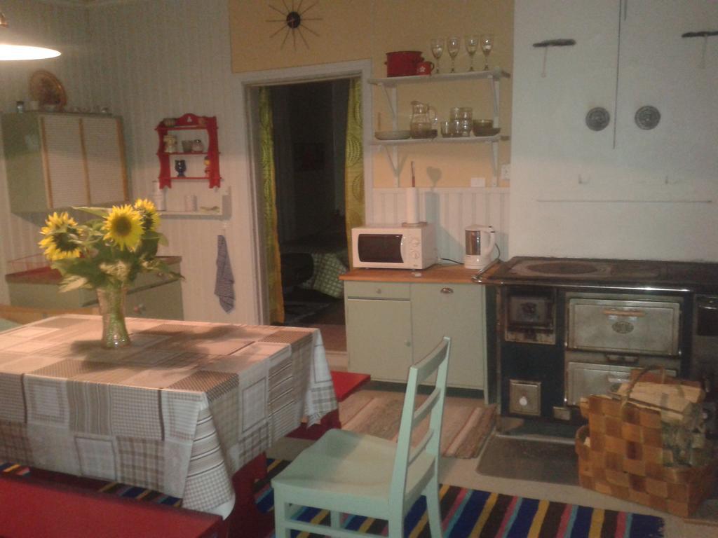 Levomaeki Farm Cottages Ypaja Habitación foto
